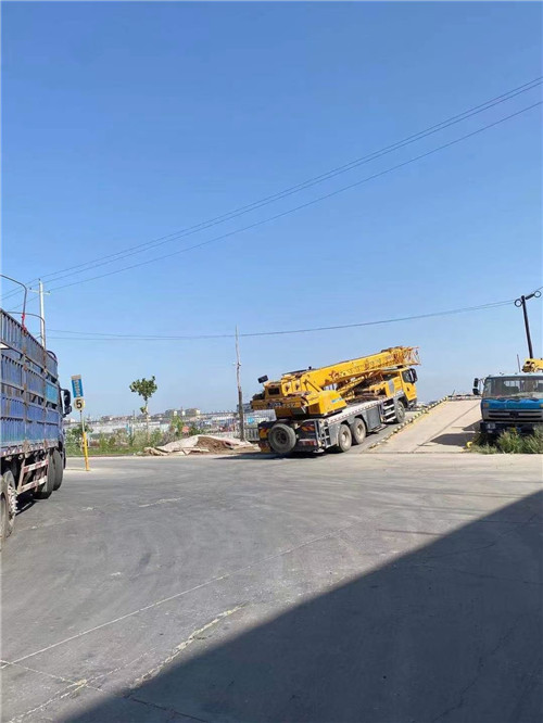 秀屿区25吨吊车的租赁价格大概是多少？